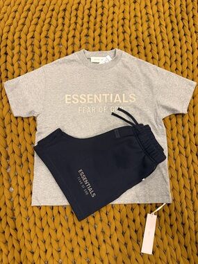 Fear of God Essentials Set